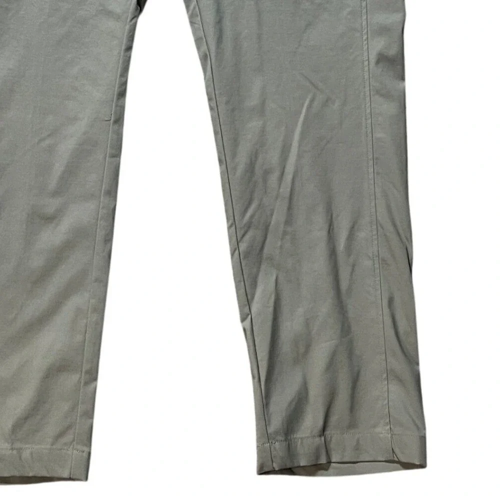 Adidas Nylon Chino Pants Mens 32x32 Olive Green Flat Front Golf 3 Stripes NEW